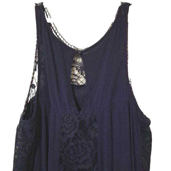 Love Fire Blouse Womens 1X Navy Blue Lace Keyhole Plus Size Sleeveless - Picture 4 of 6